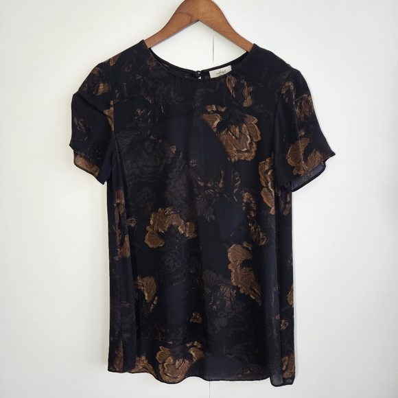 Wilfred Tops - WILFRED 100% Silk Short Sleeve Blouse Size Small Aritzia
